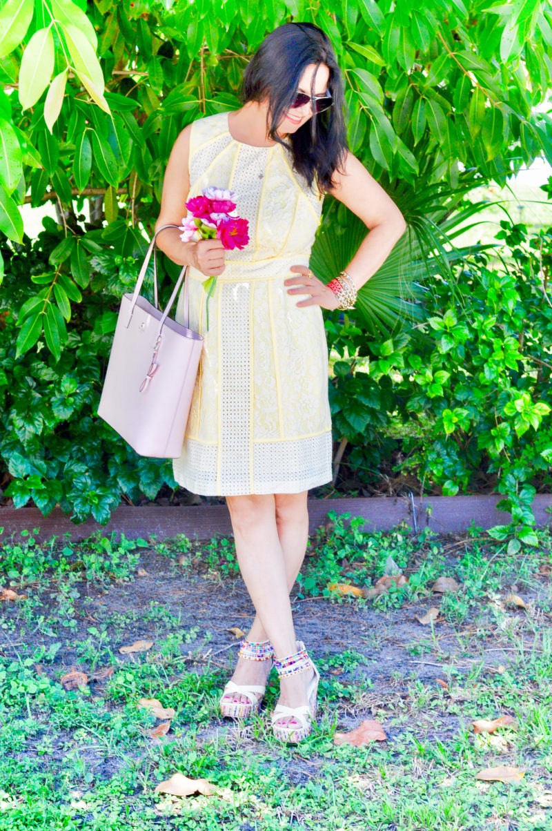 yellow dress Florida summer dress style guide Florida what to wear in Florida