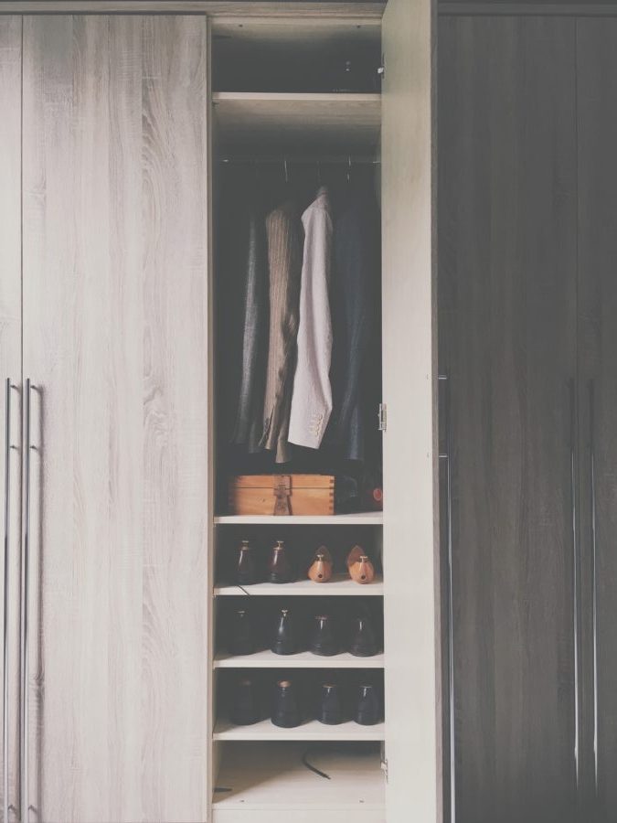 tidy up messy closet 